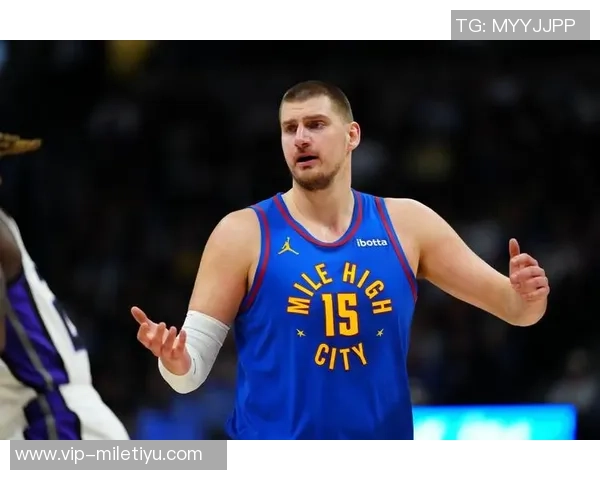 约基奇赛季数据惊人场均24分13篮板12助攻轻松实现三双表现令人赞叹